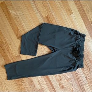 Dance Studio Crop pants